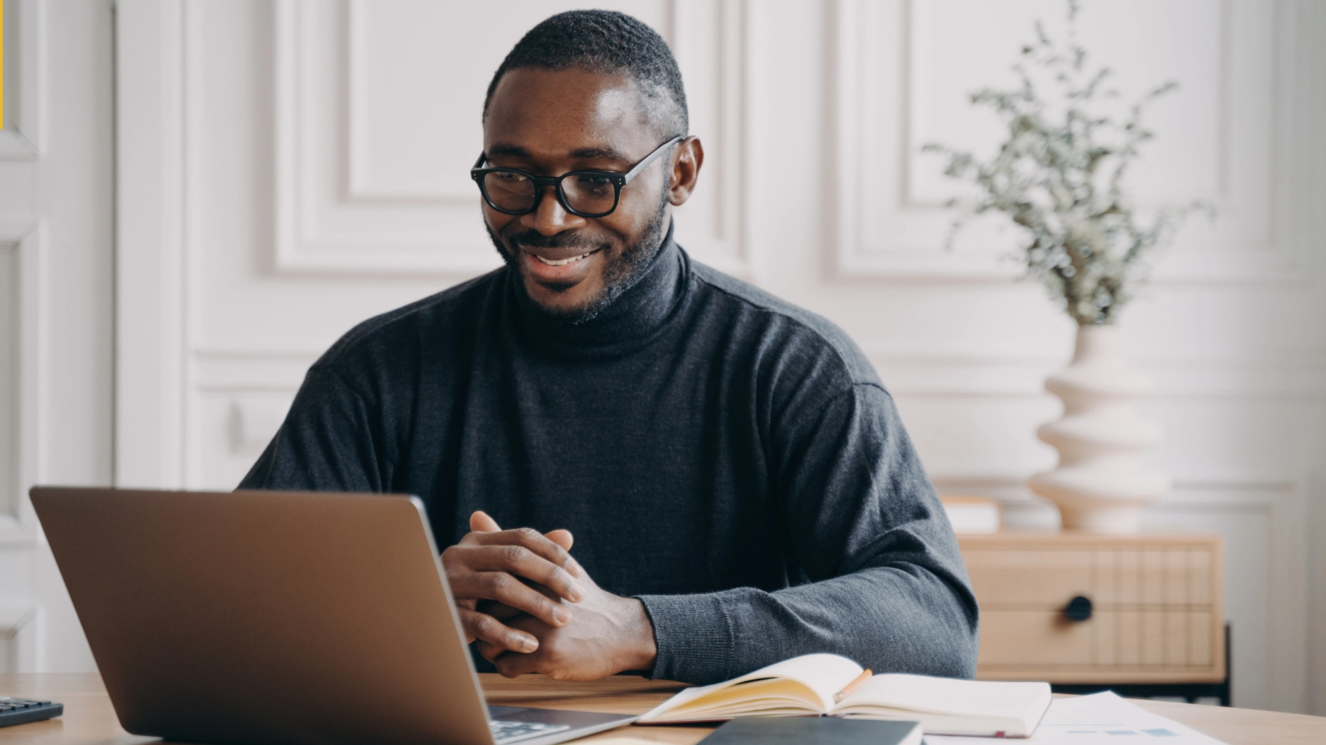 Digital Marketing Remote Jobs With $25–$60 Per Hour Pay (2025 Guide)