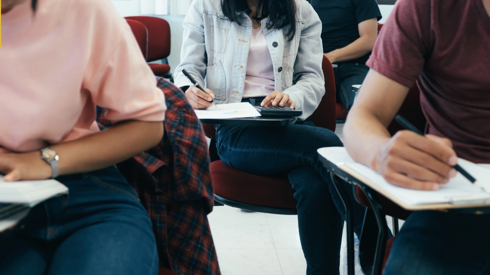 Fulbright Scholarship 2025/2026 — Application Requirements & Benefits